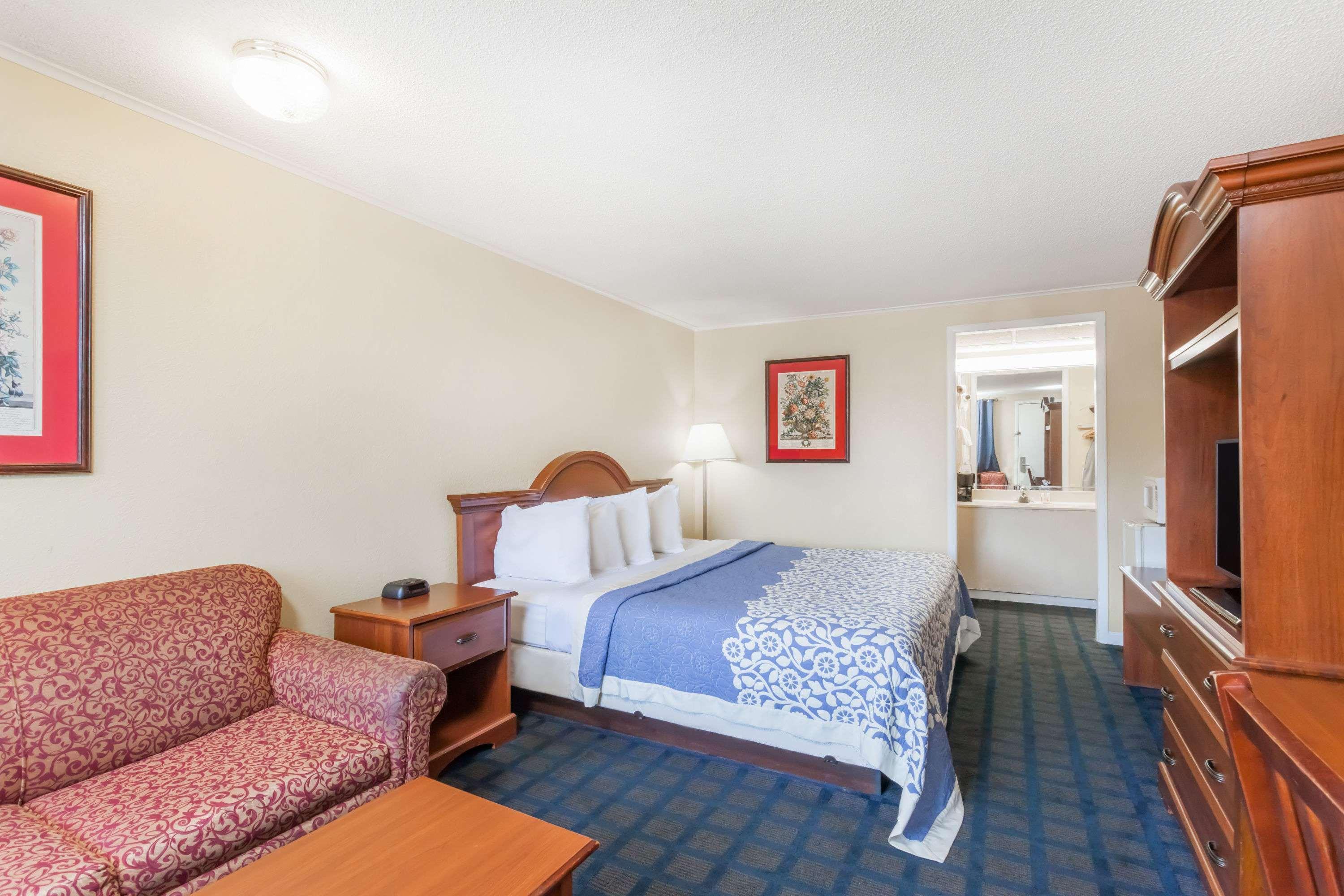Days Inn By Wyndham Dover Downtown Exteriör bild