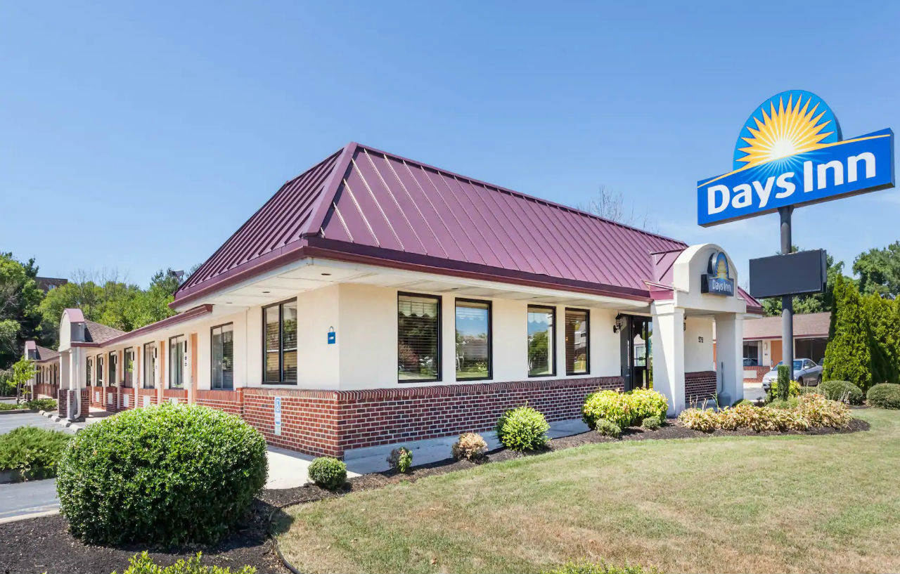 Days Inn By Wyndham Dover Downtown Exteriör bild